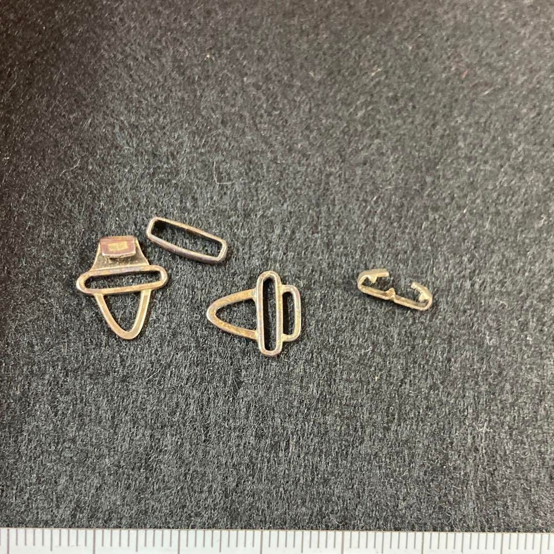 上金工細工菊図帯留 蓋無木