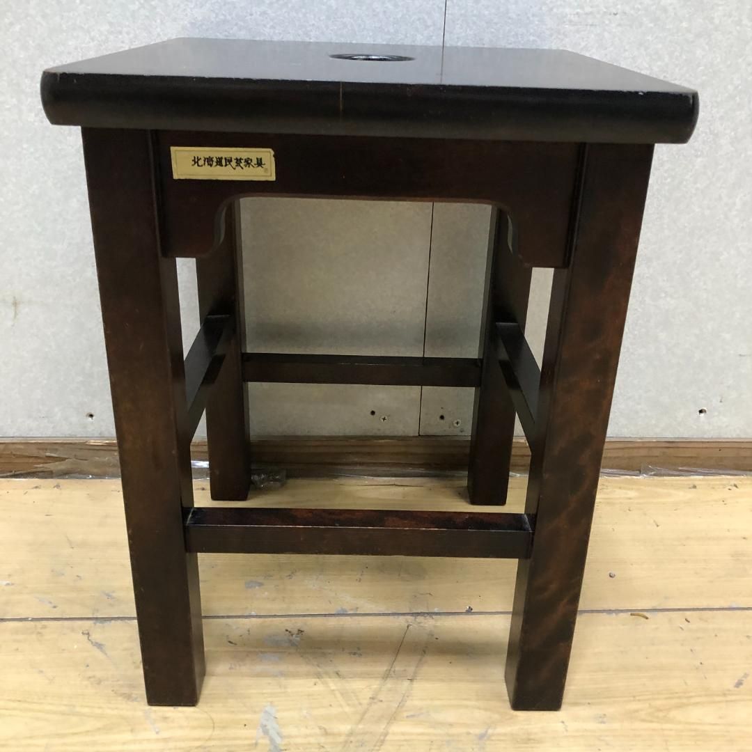 ダークブラウン