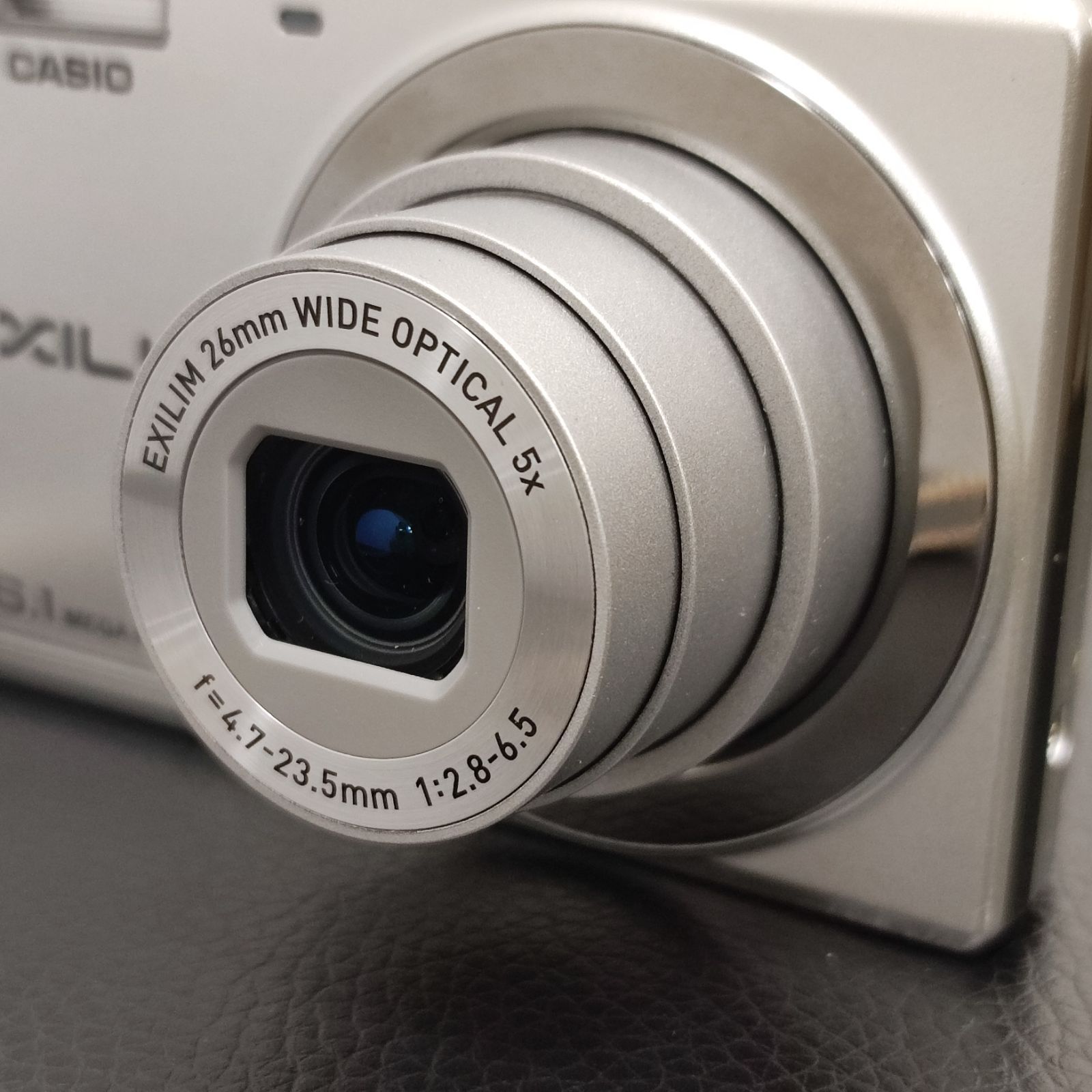カシオ CASIO EXILIM EX-ZS6 1600万画素 光学5倍ズーム - メルカリ