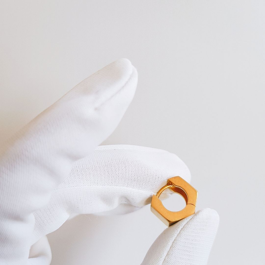 新品未使用】MAISON MARGIELA ボルト＆ナット フープピアス - メルカリ