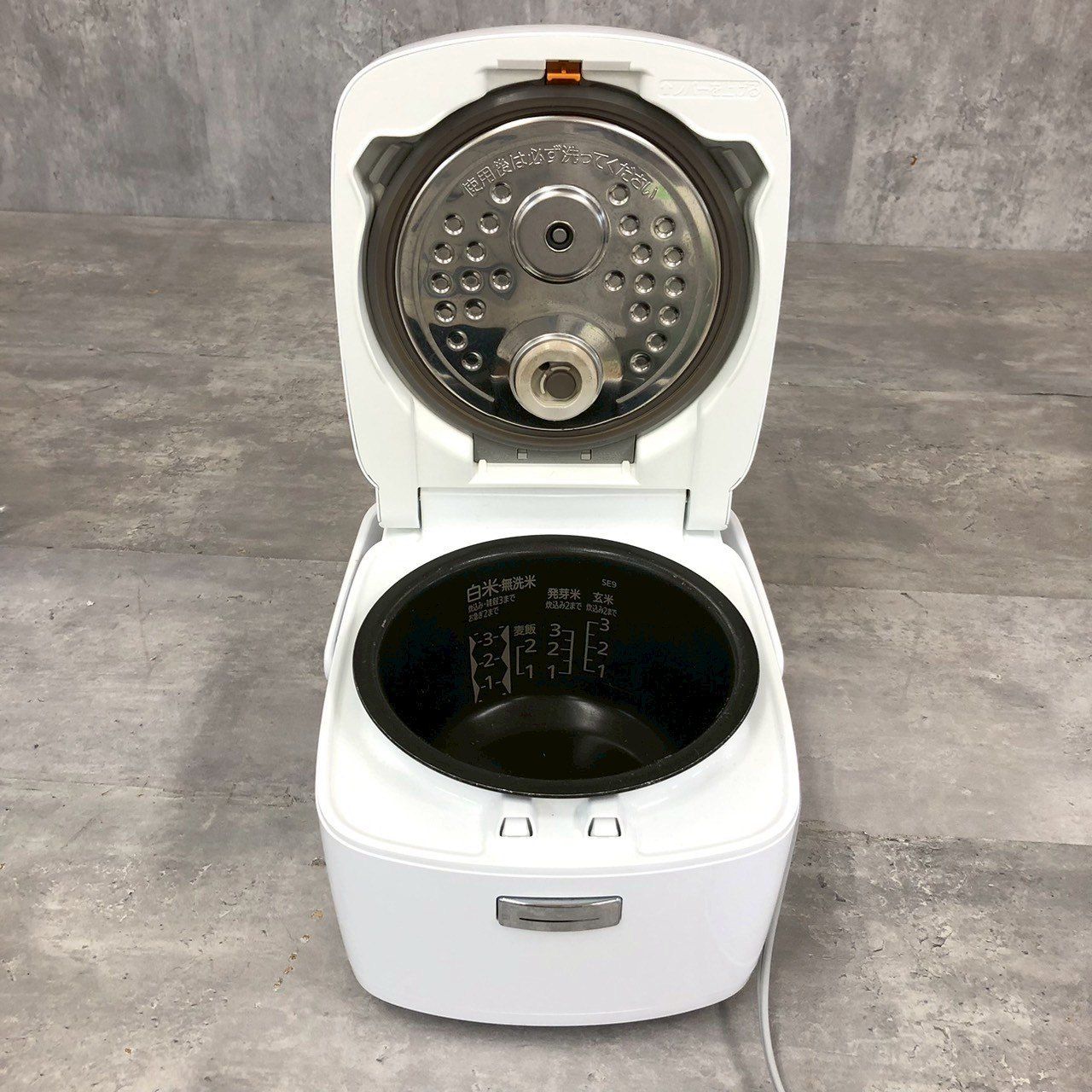 三菱電機 NJ-SE069-W 2018年製 IH炊飯器 3.5合 備長炭炭炊釜