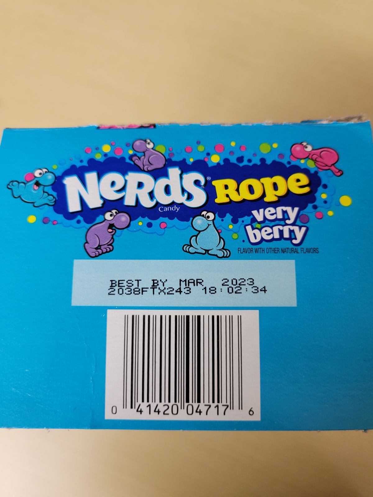 NeRds ナーズロープ 1箱(レインボーまたはベリーベリー)24本セット
