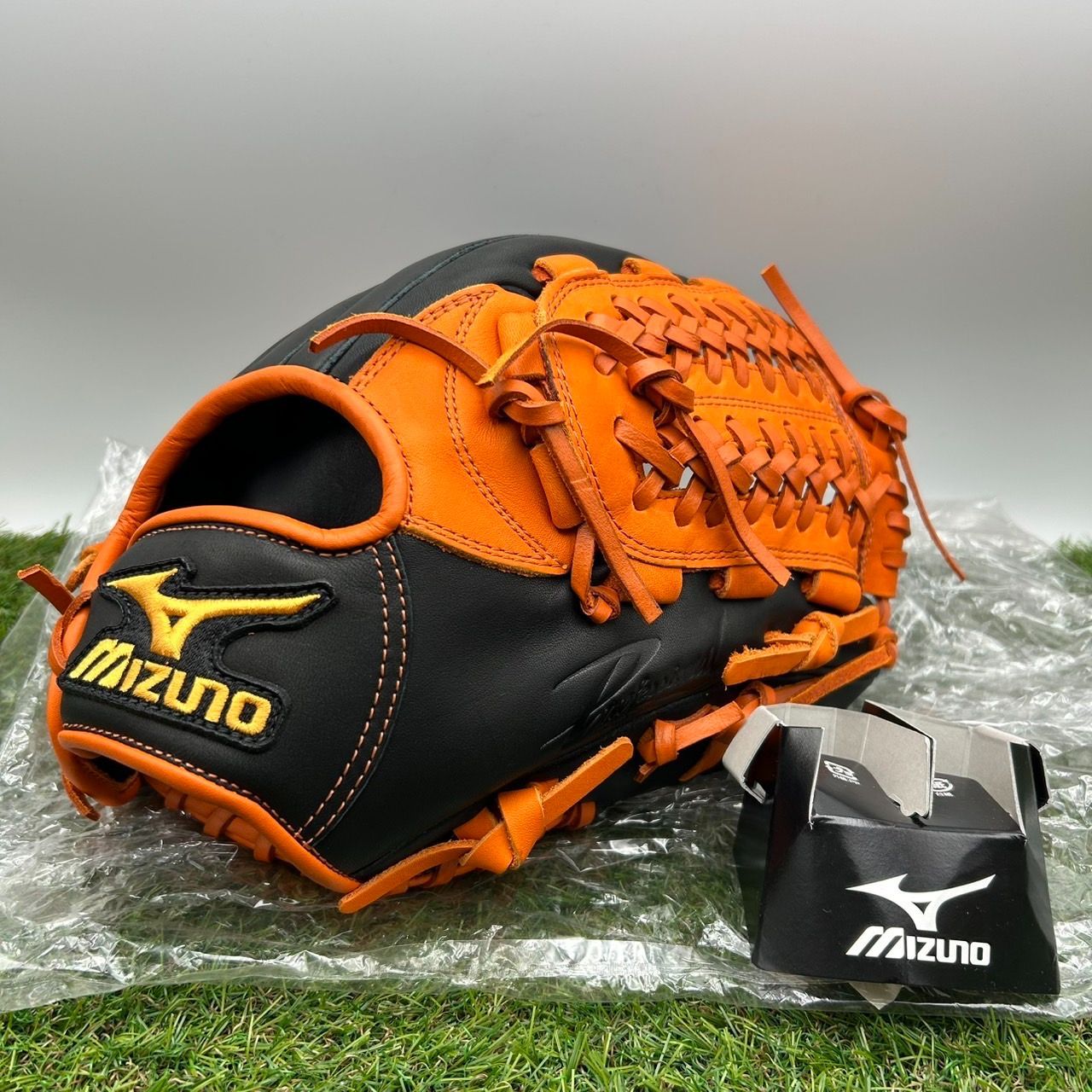 スケートボード 54mm F4 99 Radiocative Bighead SPITFIRE F4 99 RADIOACTIVE BIG HEAD 54MM NATURAL - Industry Skate