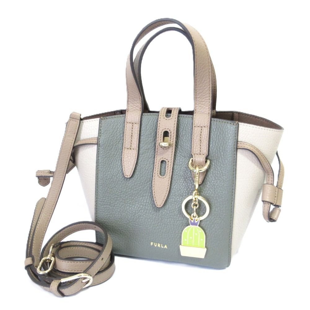 【大幅値下げ】FURLA ハンドバッグ ⭐︎チャーム付き⭐︎ フルラ FURLA ハンドバッグ ショルダーバッグ 黒 ブラック