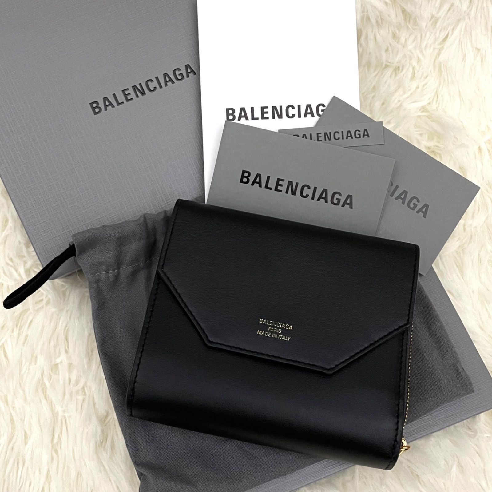 BALENCIAGA バレンシアガ レザー 二つ折り 財布 ウォレット 札入れ 小銭入れ カード入れ ブラック系