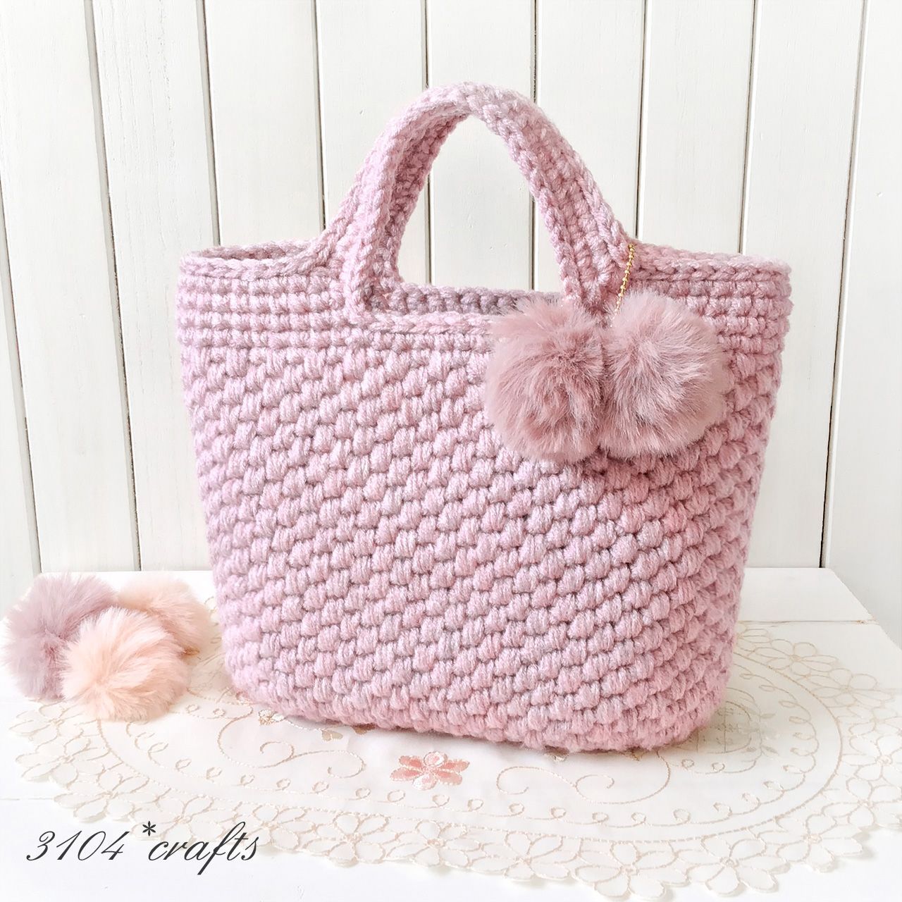 セール 新品未使用ハンドメイド可愛いピンクの編みバッグ