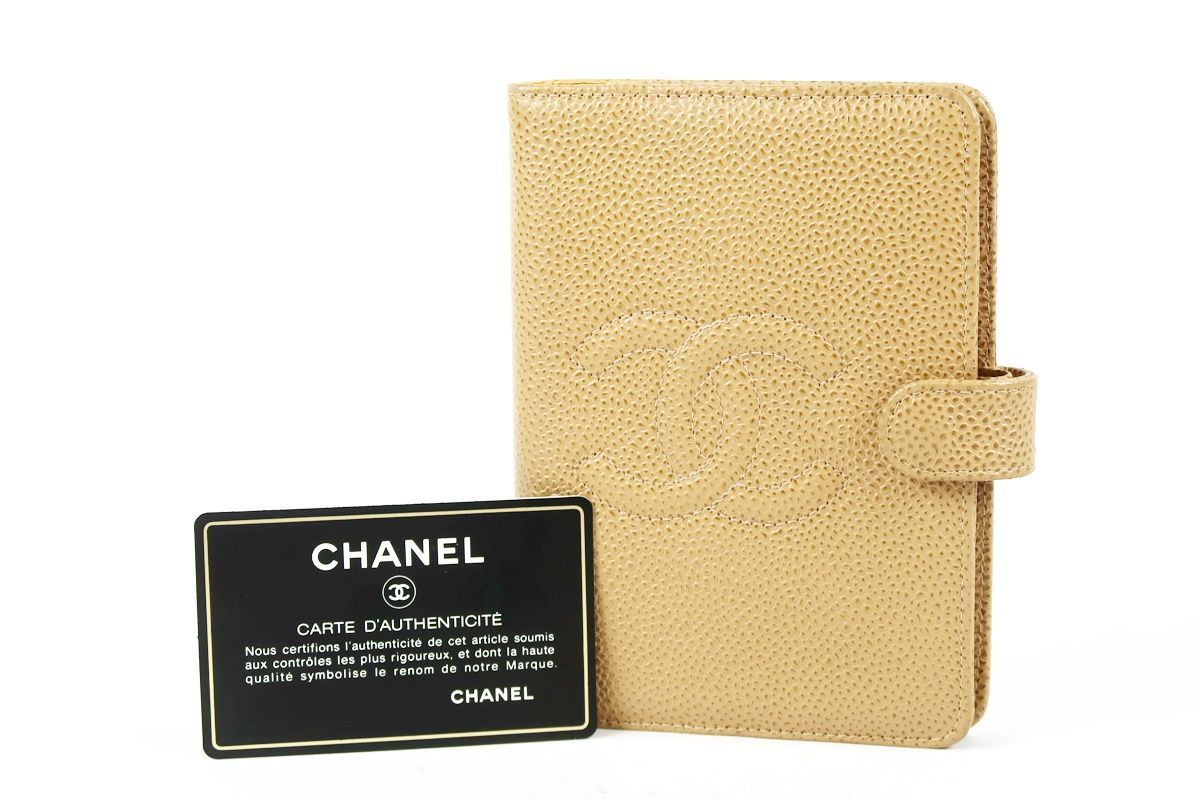 超美品】CHANEL シャネル キャビアスキン 手帳カバー ベージュ系