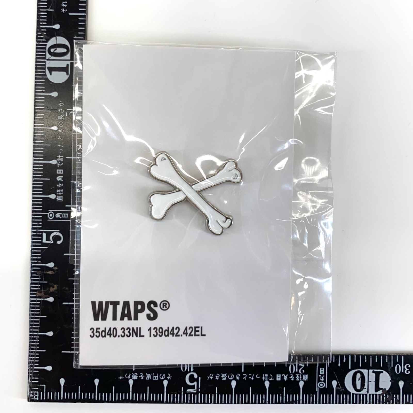 激レア　デッドストック　WTAPS ピンバッジ　ダブルタップス 激レア デッドストック WTAPS ピンバッジ ダブルタップス - メルカリ