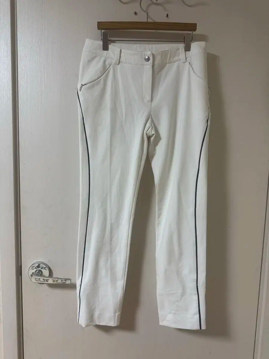27 Titleist(タイトリスト) ホワイトライン ポイント パンツ