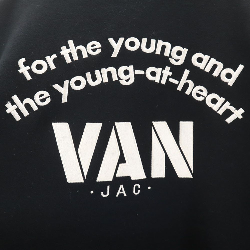 ヴァン アーチロゴ スタジャン LL 黒 VAN JACKET 裏キルティング