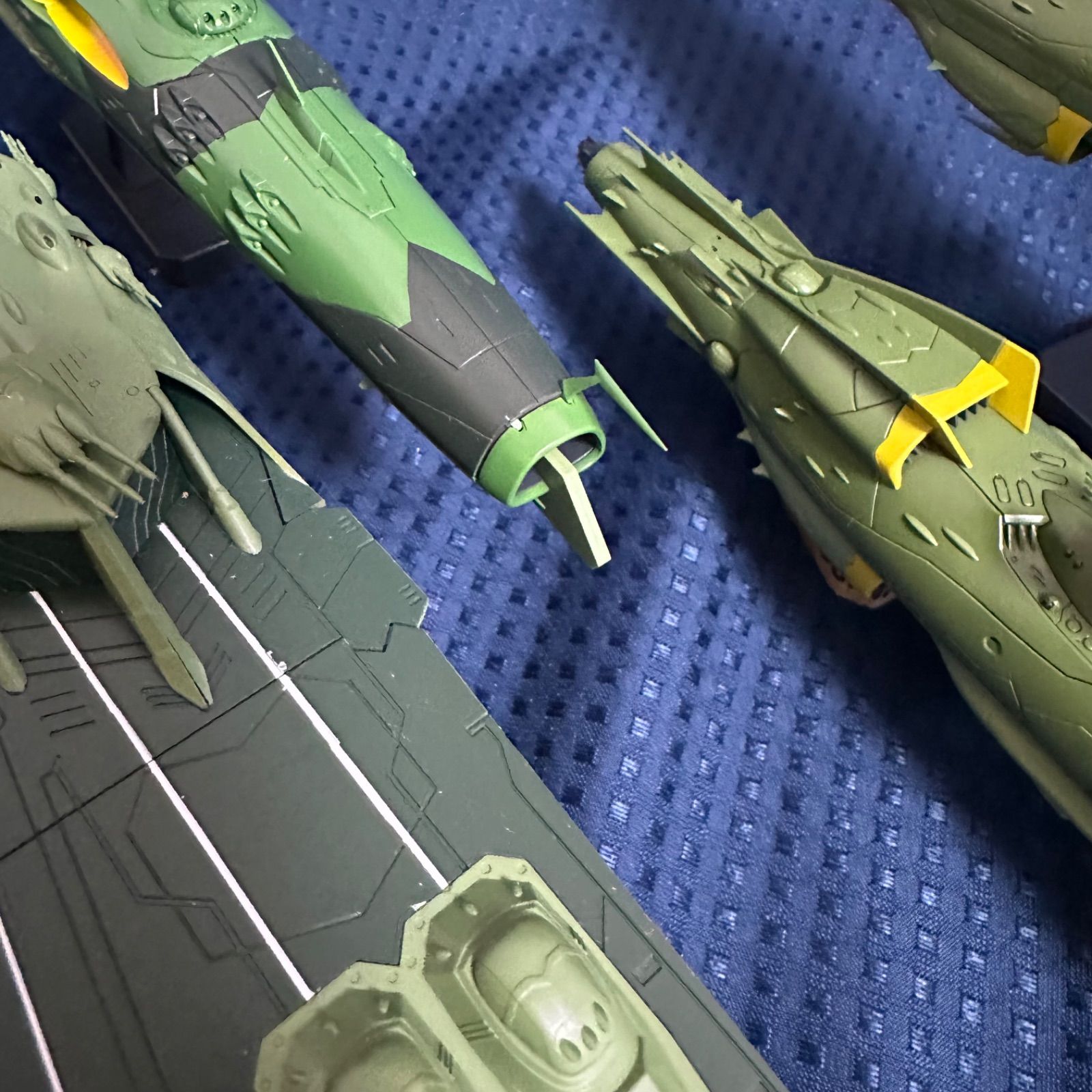 宇宙戦艦ヤマト ガミラス ガイデロール級 航宙戦艦 シュバリエル ゲール艦隊旗鑑 ゲルガメッシュ ハイゼラード級航宙戦艦 1 1000 プラモデル 箱なし ジャンク品 欠損あり バンダイ