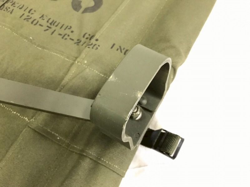スチール製　軍用　ヴィンテージ　担架　コット アメリカ製】未使用品 US-ARMY ヴィンテージミリタリー担架 71年