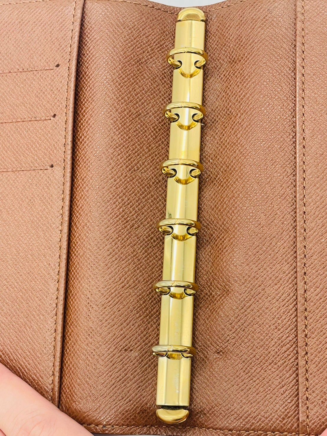 VUITTON