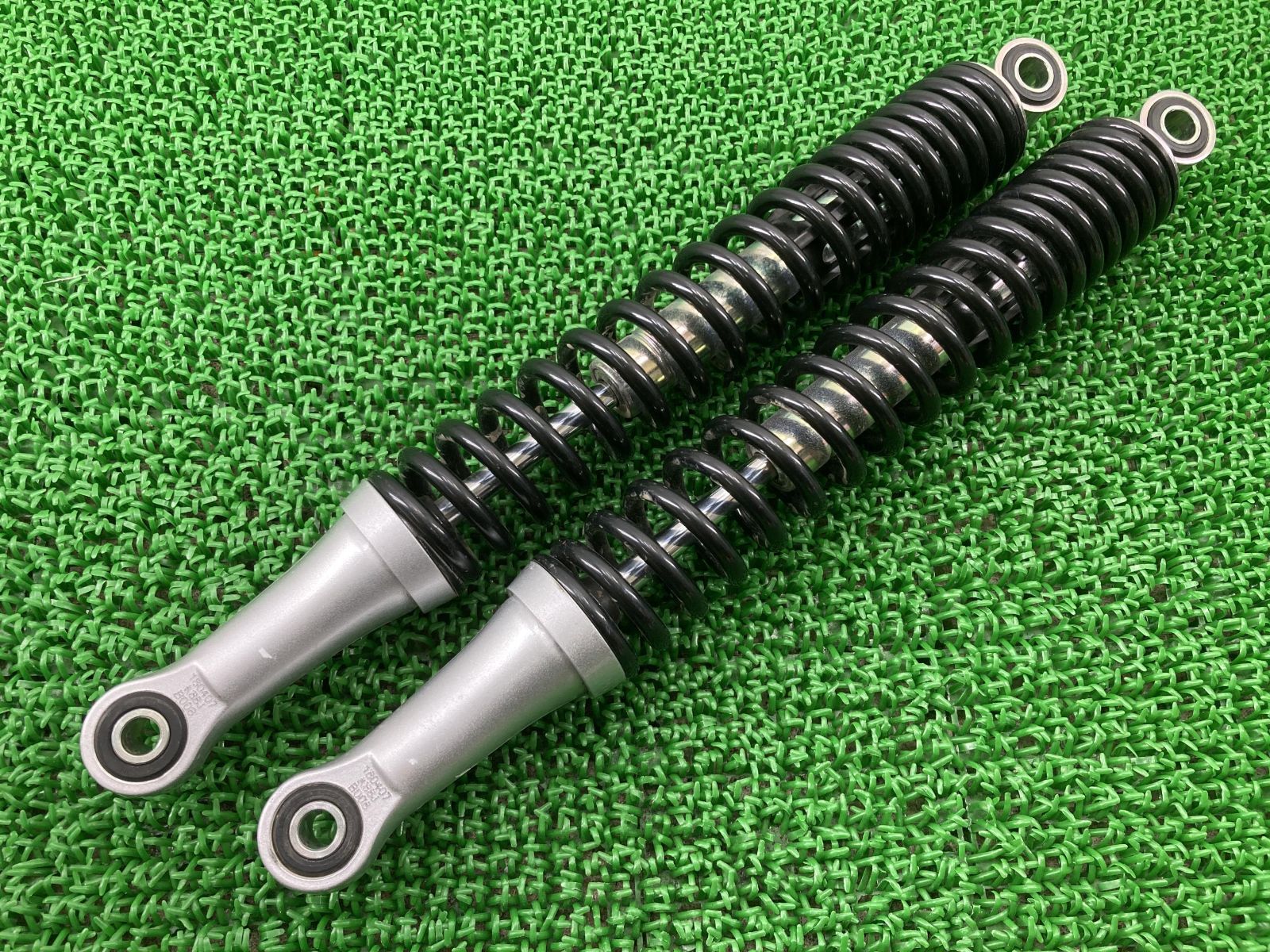 クロスカブ110 リアサスペンション 左右 K88J/B008 ホンダ 純正