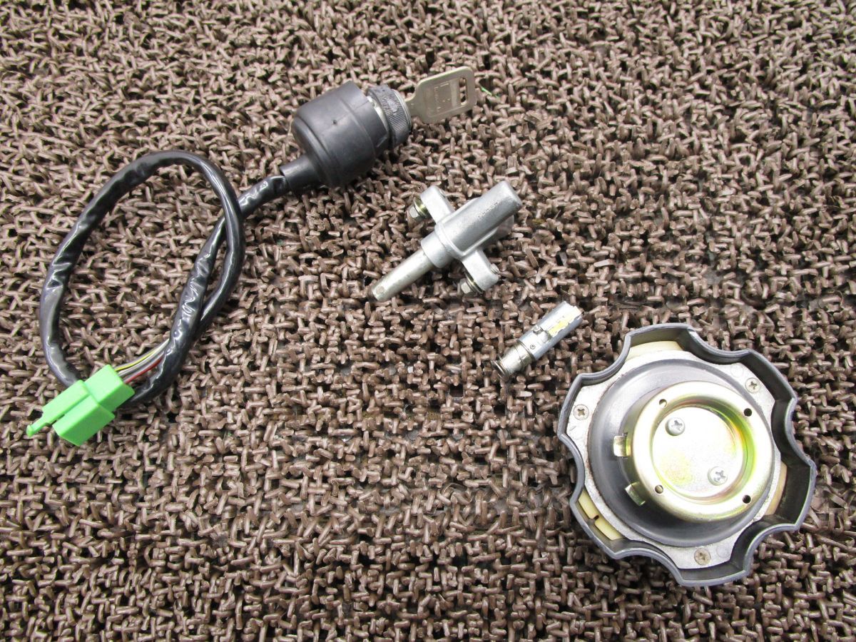 KSR-1 メインキーセット ●A5451 タンクキャップ MX050B カワサキ MX050BE キャブ車 12V