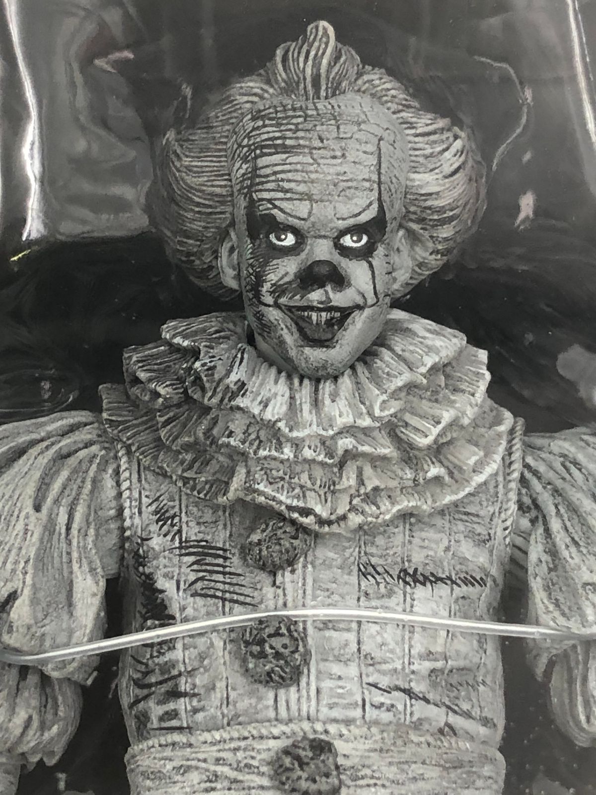 neca ネカ ペニーワイズ it イット それが見えたら終わり コミコン限定 NECA 映画 IT／イット“それ”が見えたら、終わり。 ペニー