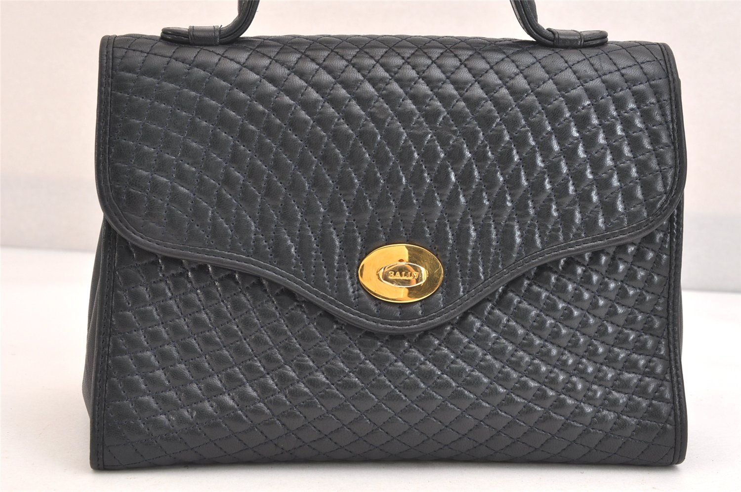 BALLY バリー ヴィンテージ キルティング レザー ショルダーハンドバッグ 財布 ネイビーブルー 2490N