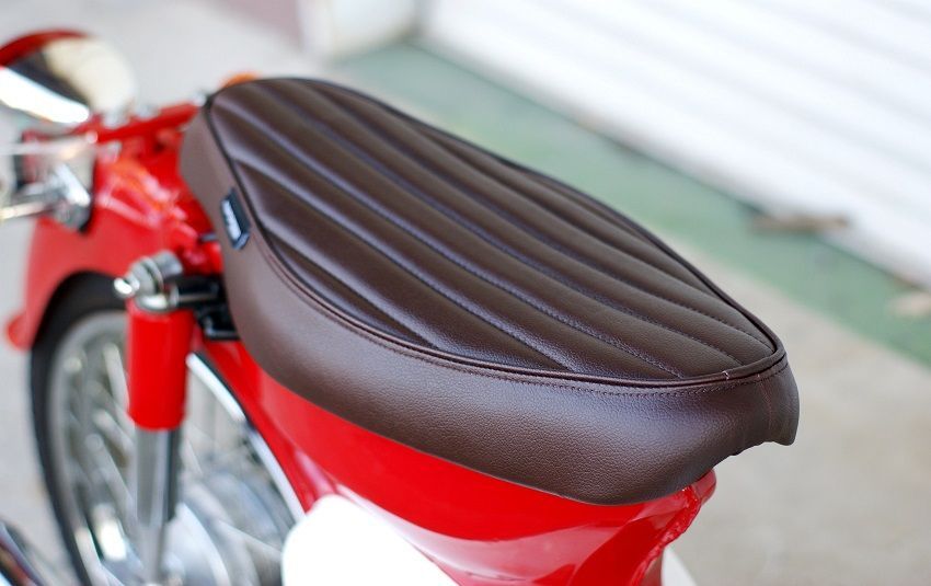 美品　スーパーカブ　KEPSPEED ブラック縦ライン KEPSPEED製 スーパーカブ用 縦ライン カスタムシングルシート
