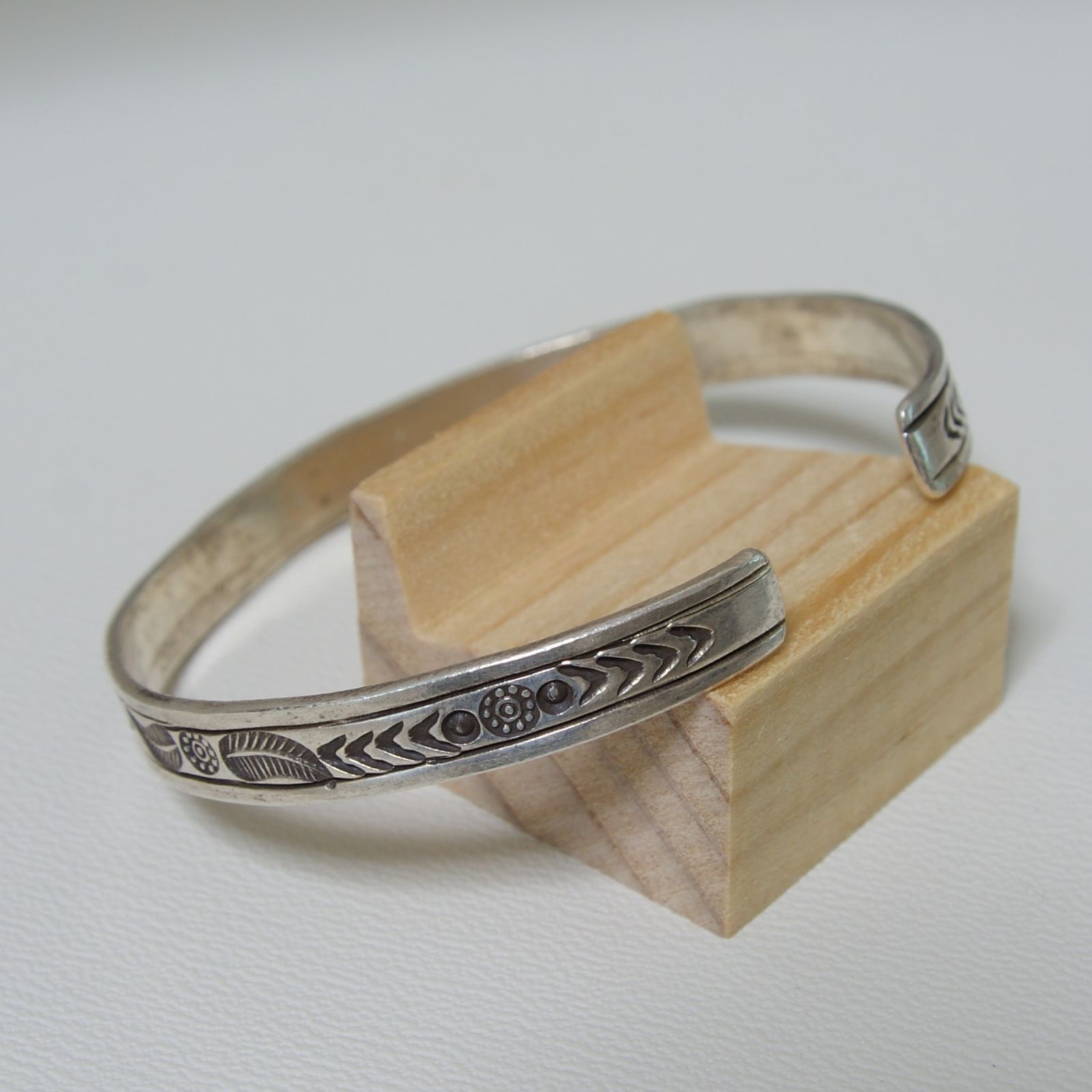 カレンシルバーバングル KAREN SILVER カレン族[KAB001] カレンシルバー バングル ユニセックス KAREN SILVER BANGLE