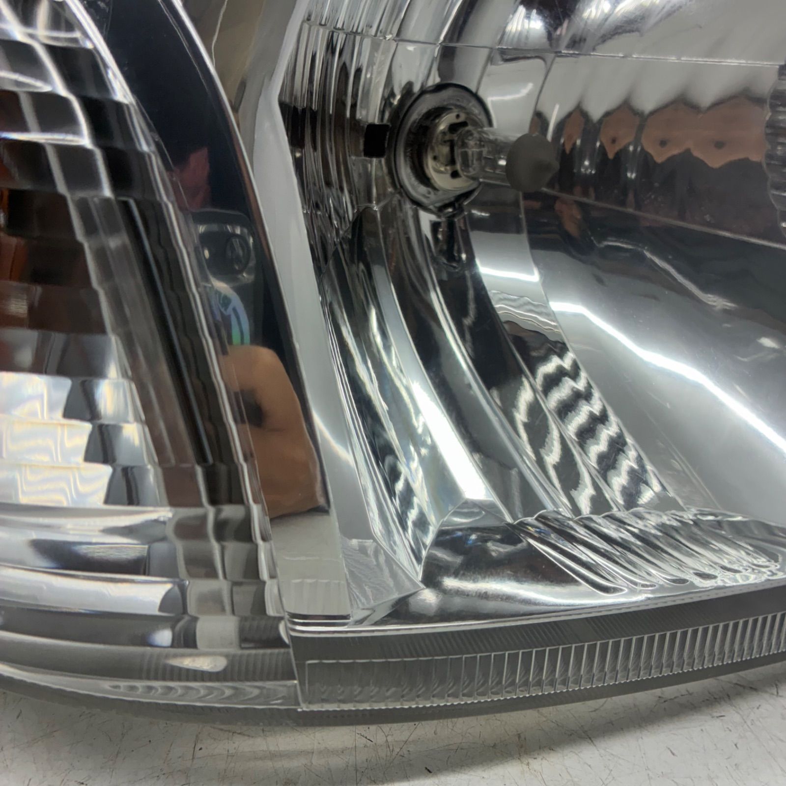 コーティング済 S320V S321V S330V S331V ハイゼット ヘッドライト ランプ レンズ 右側 運転席側 R レベ付 koito 100-51771 P71543 FFCRYSTALESIA_COM