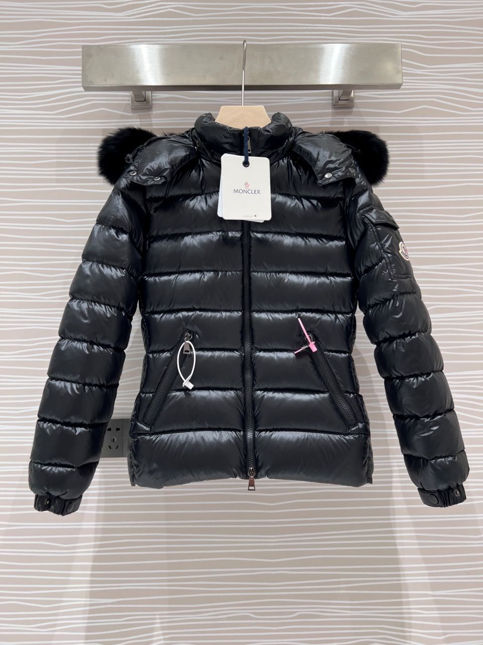 【未使用級】MONCLER ダウンジャケット BADYFUR 黒 フォックス MONCLER - 【未使用級】MONCLER ダウンジャケット BADYFUR 黒