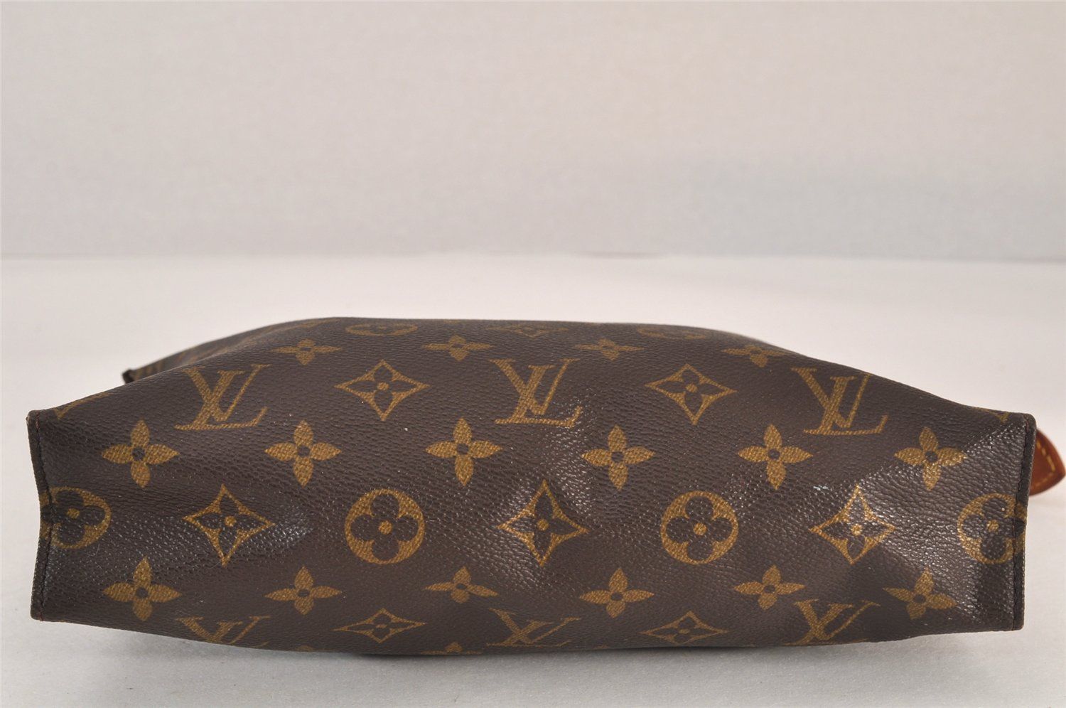 LOUIS VUITTON ルイヴィトン モノグラム ポッシュトワレ 26 LOUIS VUITTON ルイヴィトン モノグラム ポッシュトワレ 26