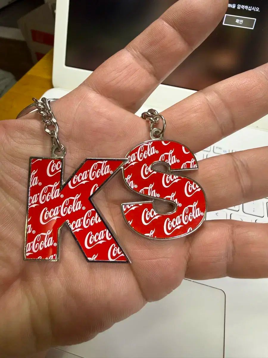  コカコーラ エンブレム キーホルダー キーホルダー キーリング 小物