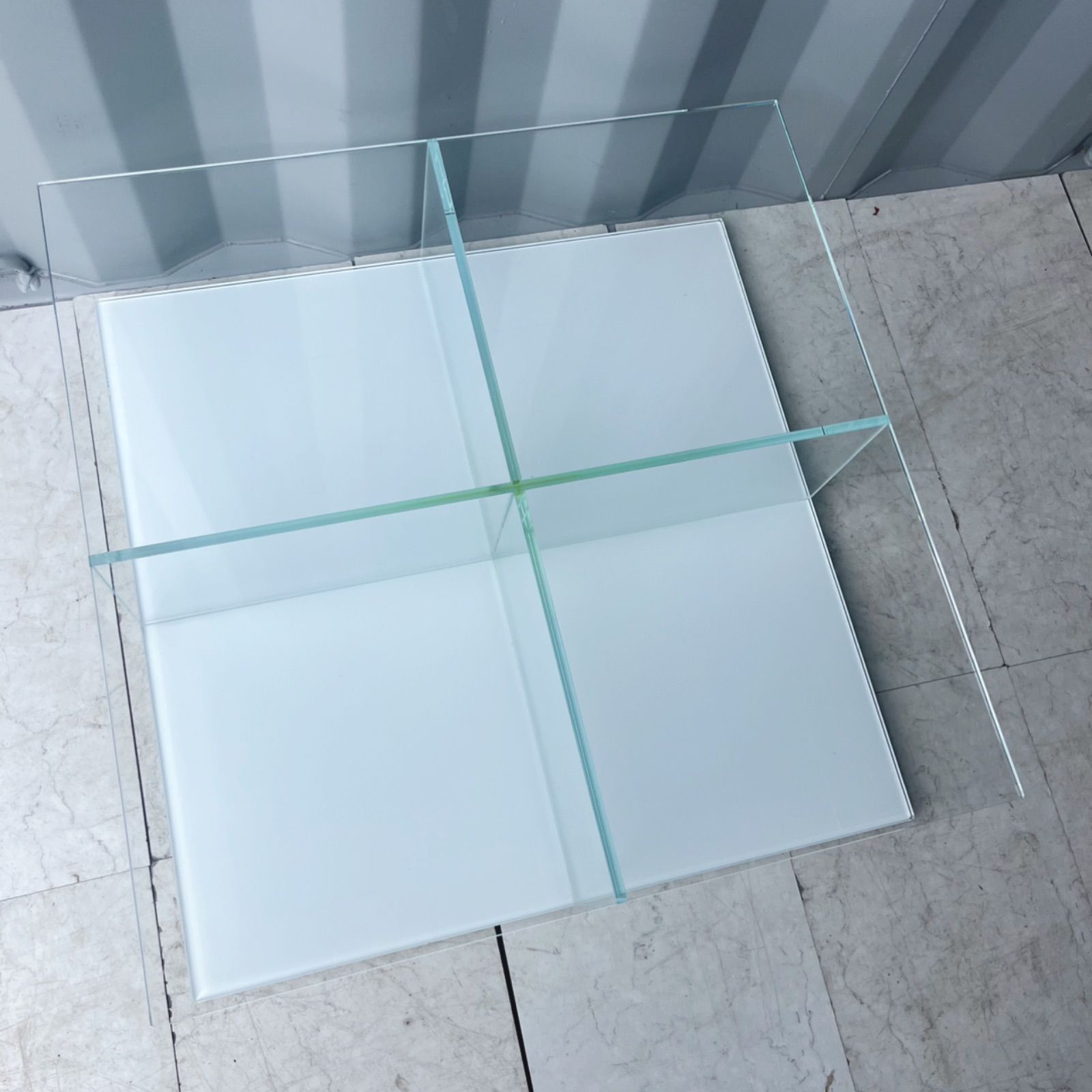 Cassinaカフェテーブル Cassinaカフェテーブル FLOW large（フロー