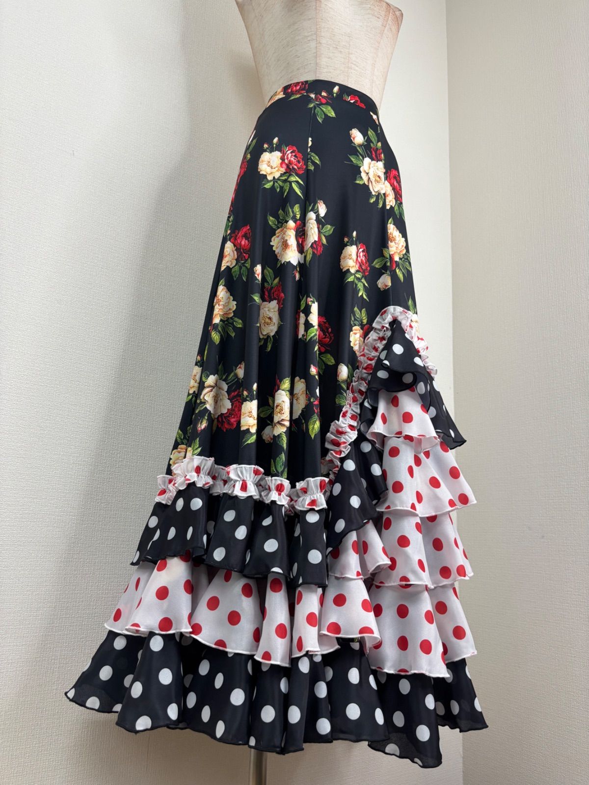 新品》フラメンコ ファルダ ブラック×レッド 社交ダンス ロング