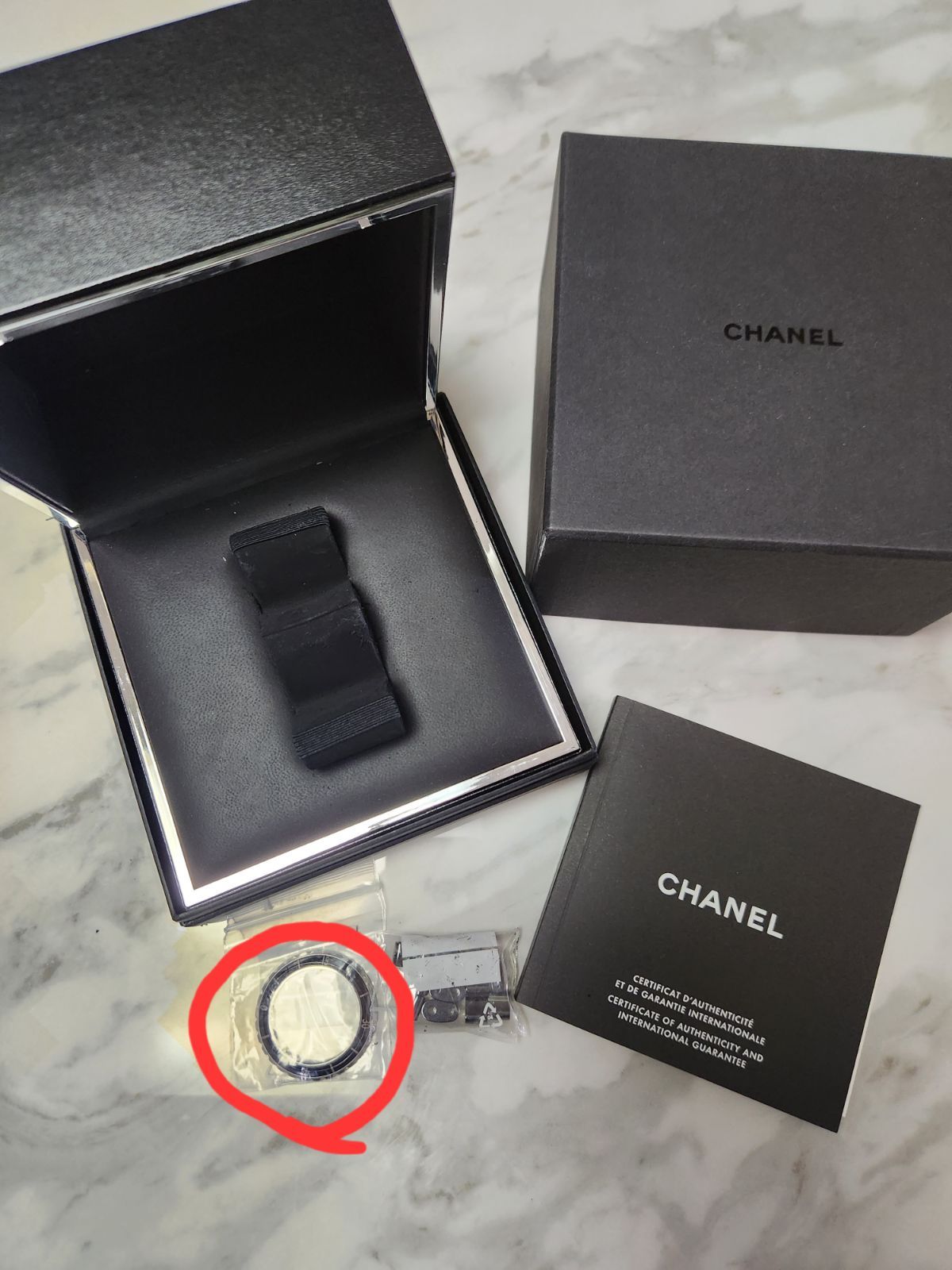 CHANEL シャネル J12 ベゼル ブラック H0940 - リコレクション - メルカリ