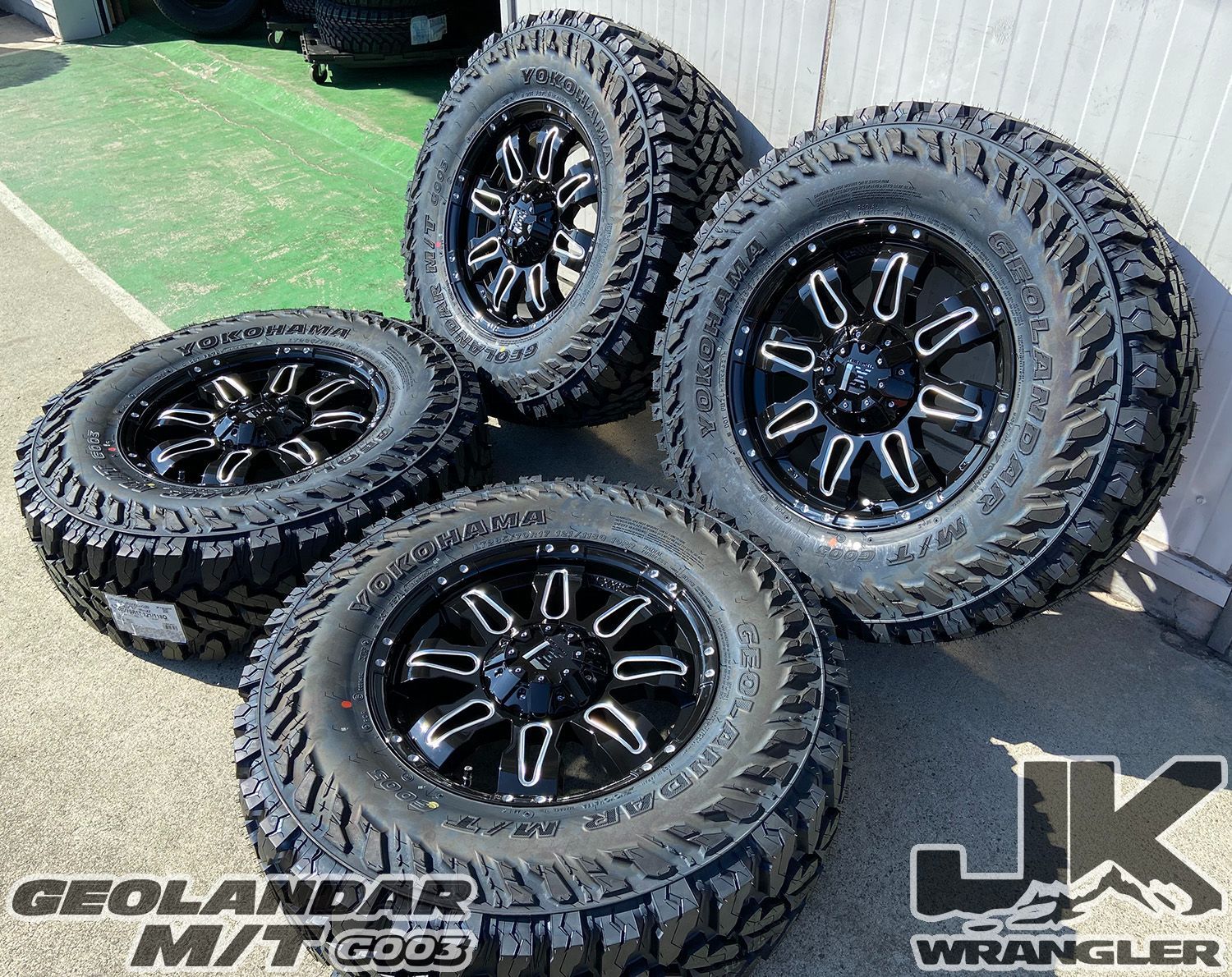 Jeep JK/JLラングラー 17インチ タイヤホイール5本セット(背面 Jeep JK/JLラングラー 17インチ タイヤホイール5本セット(背面