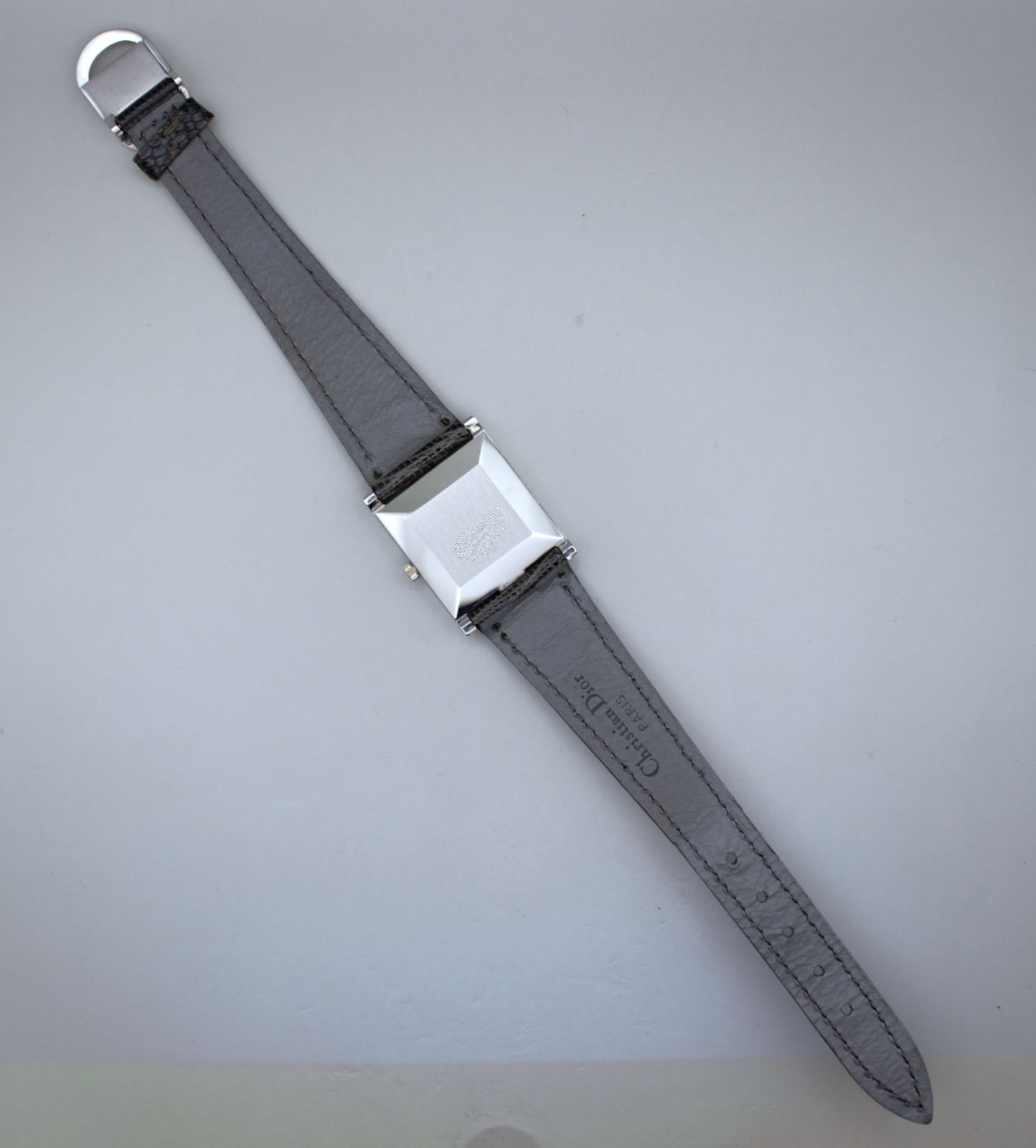 VRW-907