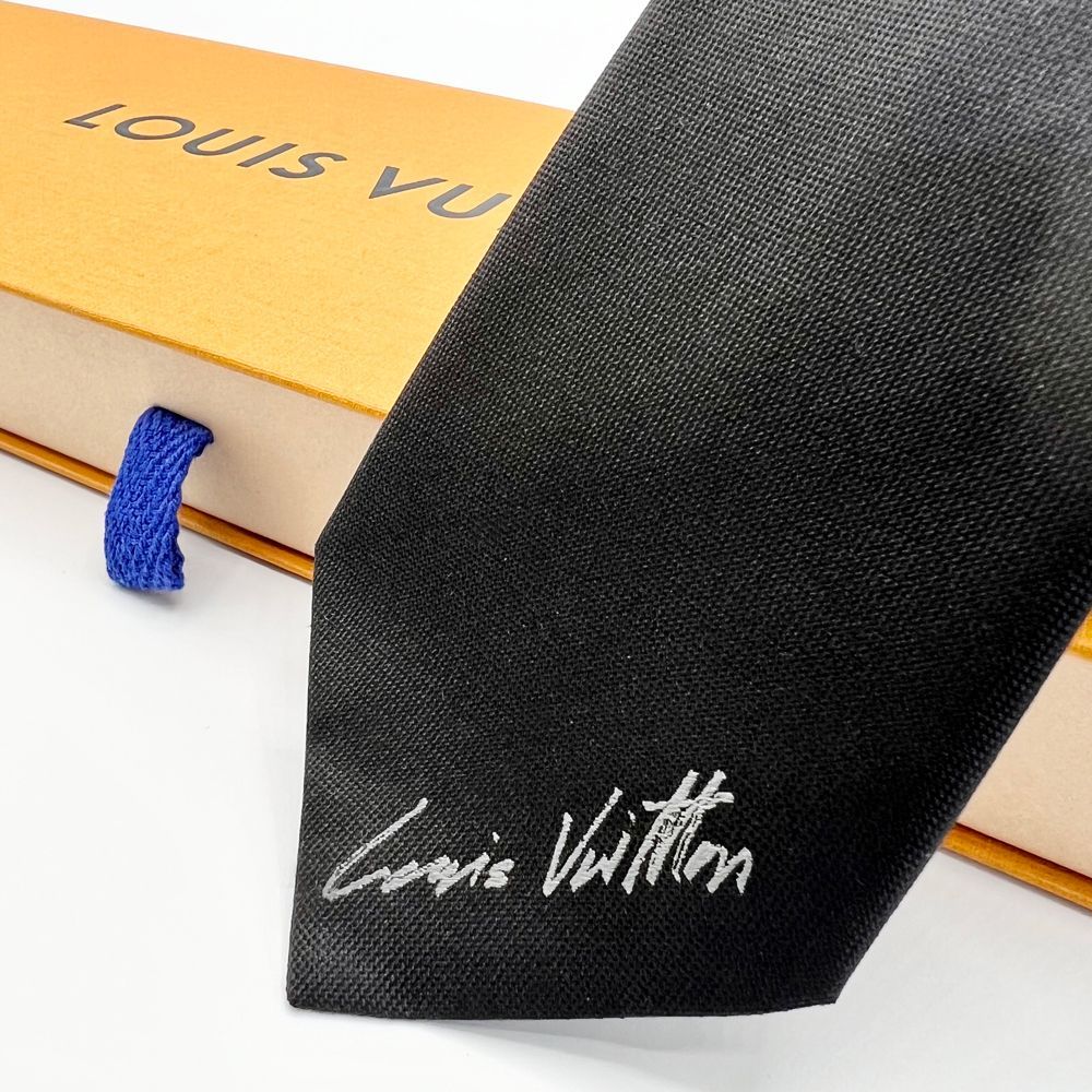 現行タグ　LOUIS VUITTON ルイヴィトン　ネクタイ　ヤシの木　ハワイ 現行タグ LOUIS VUITTON ルイヴィトン ネクタイ ヤシの木 ハワイ