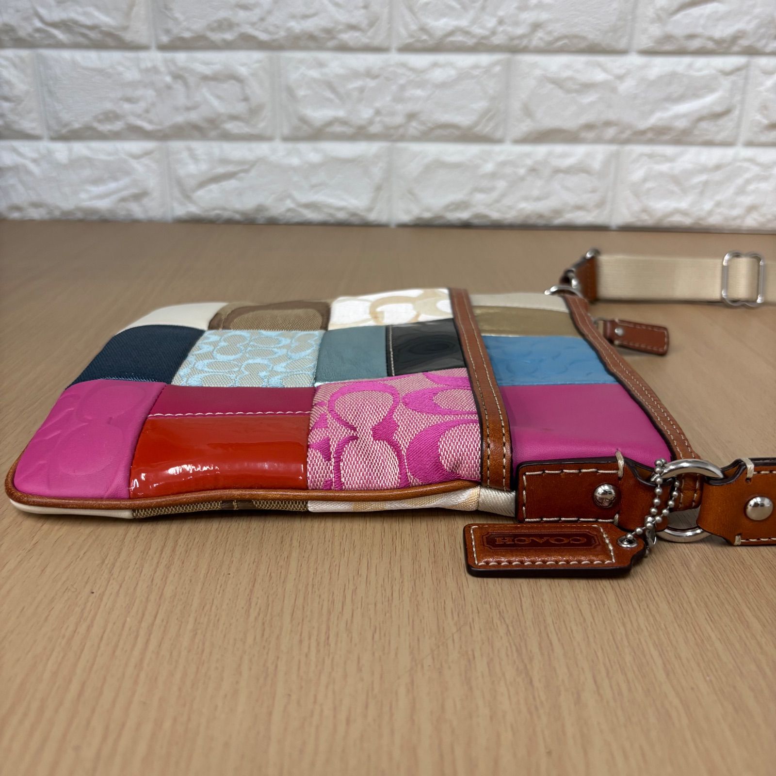 COACH パッチワーク ショルダーバッグ ▪️COACH コーチ パッチワークショルダーバッグ パッチワーク柄 斜め