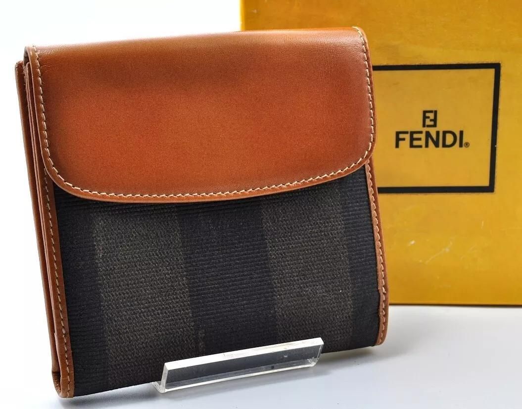FENDI フェンディ ペカン 二つ折り財布 PVC レザー 革 箱付き