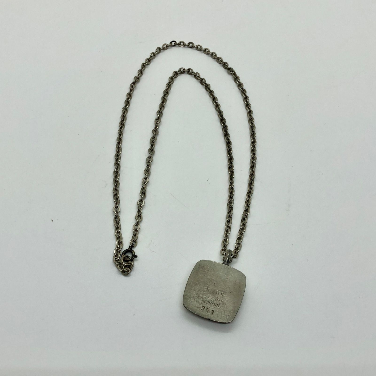 ヨルゲン·ジェンセン ピューター（錫）ネコ ペンダント ヴィンテージ デンマーク ヨルゲン·ジェンセン ピューター（錫）ネコ ペンダント ヴィンテージ
