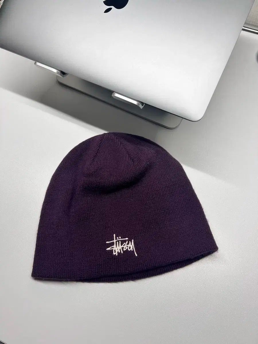 STUSSY(ステューシー) ベーシック スカルキャップ ビーニー パープル