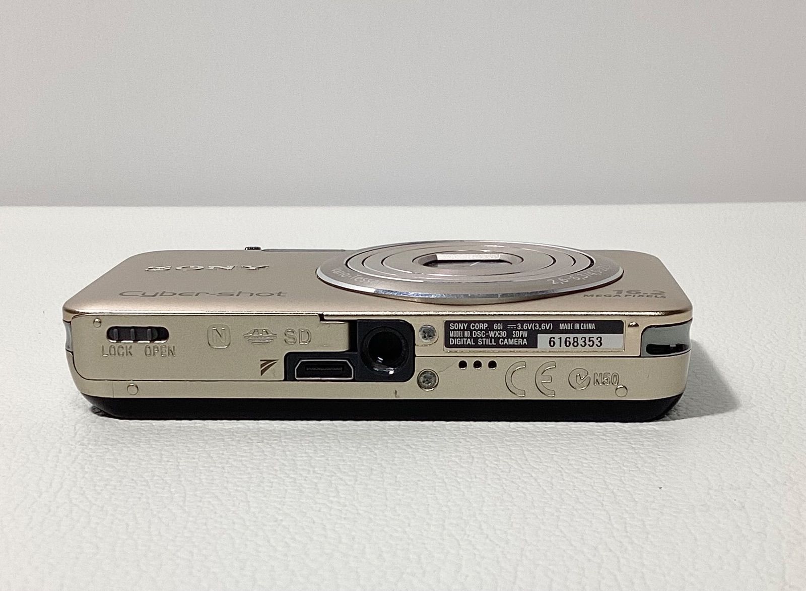 Sony 2024 Cyber−Shot DSC−WX30 デジタルカメラ ゴールド【美品