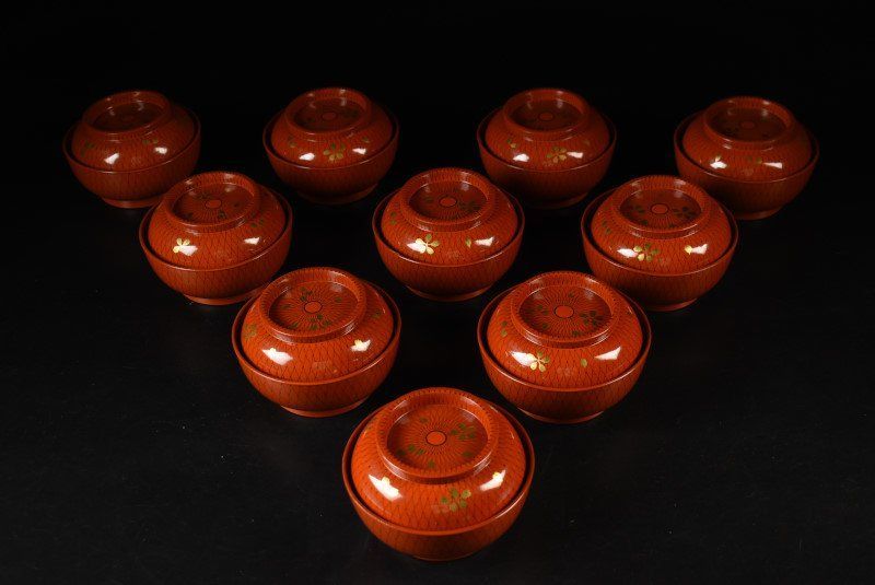 蔵A3616c 木製朱塗 網目文桜蒔絵 菓子椀 蓋物 十客