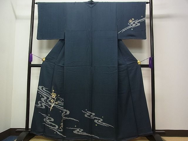 平和屋川間店□訪問着 駒刺繍 絞り 枝梅文 逸品 vf9112 - メルカリ