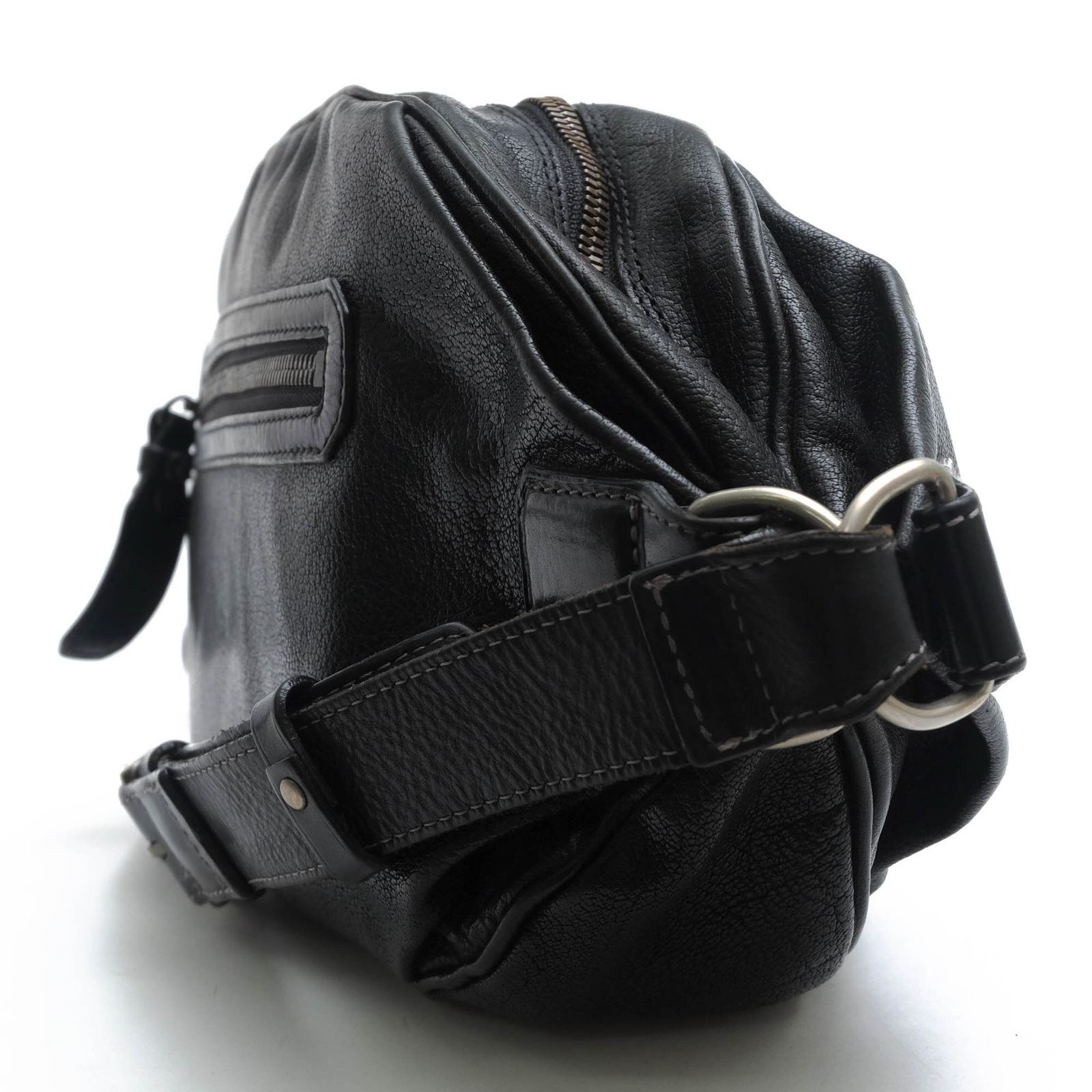 土屋鞄 アルマスバッファロー ボディバッグ レイブンブラック 斜め掛け