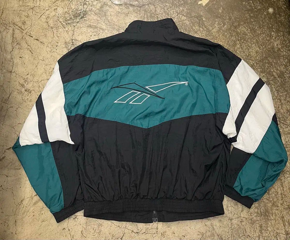 90s Reebok リーボック ブラック|グリーン|ホワイト ウインドブレーカー ジャケット