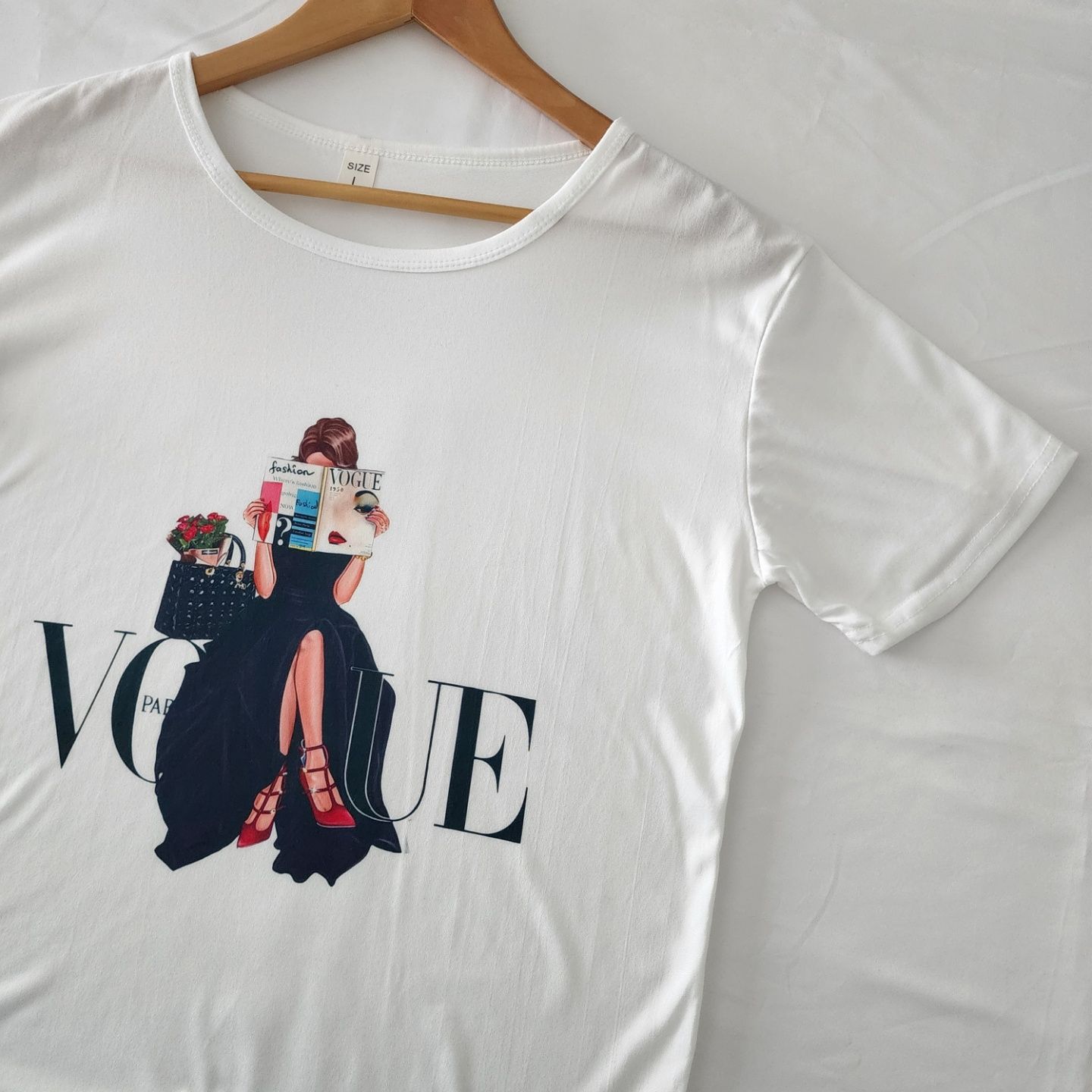 新品 VOGUE 雑誌 ホワイト L 半袖Tシャツ H-692 - メルカリ