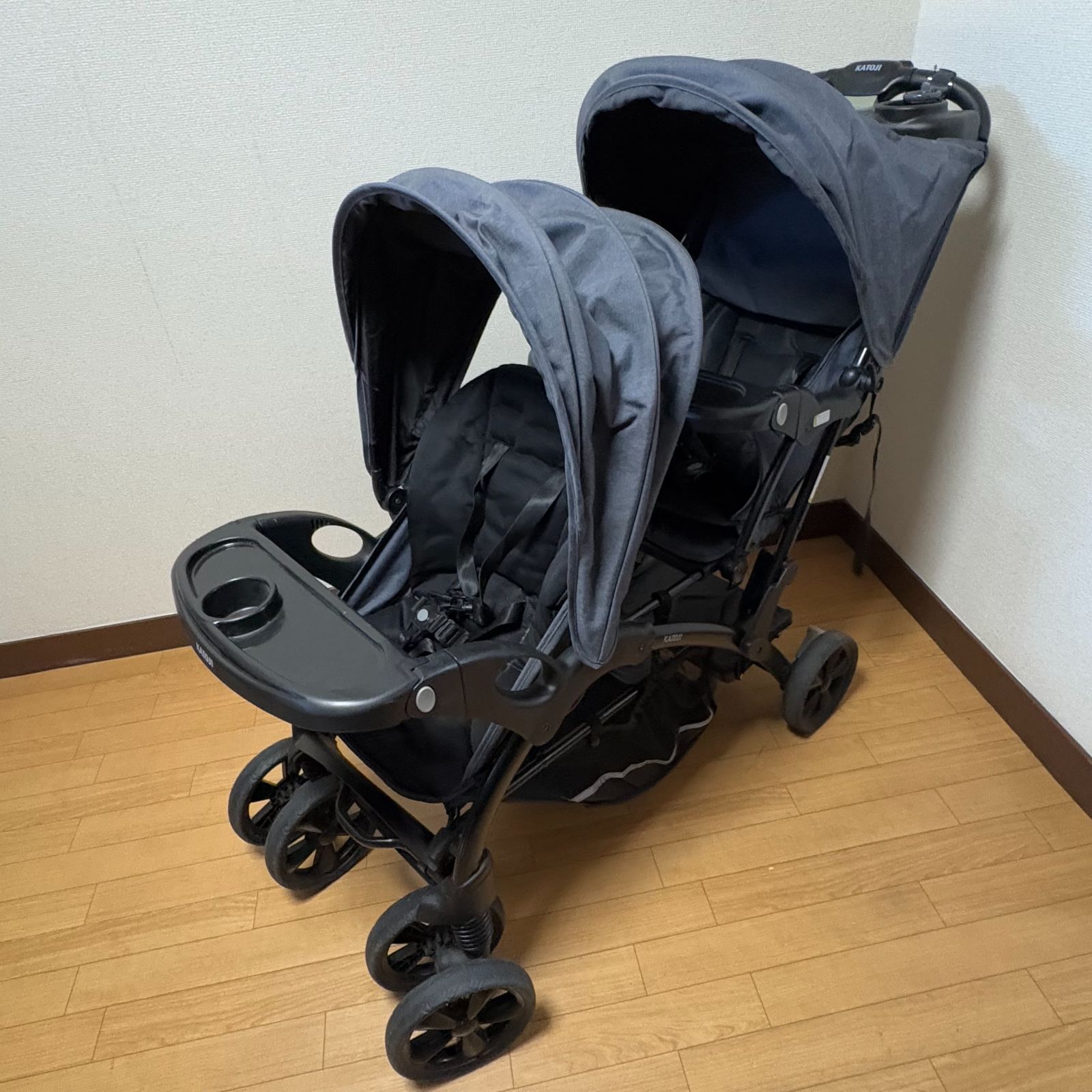 【美品】KATOJI 2人乗りベビーカー ネイビー 2人でゴーDXデニムカトージ カトージ（KATOJI） 二人乗りベビーカー 二人でゴーDX デニム 新生児
