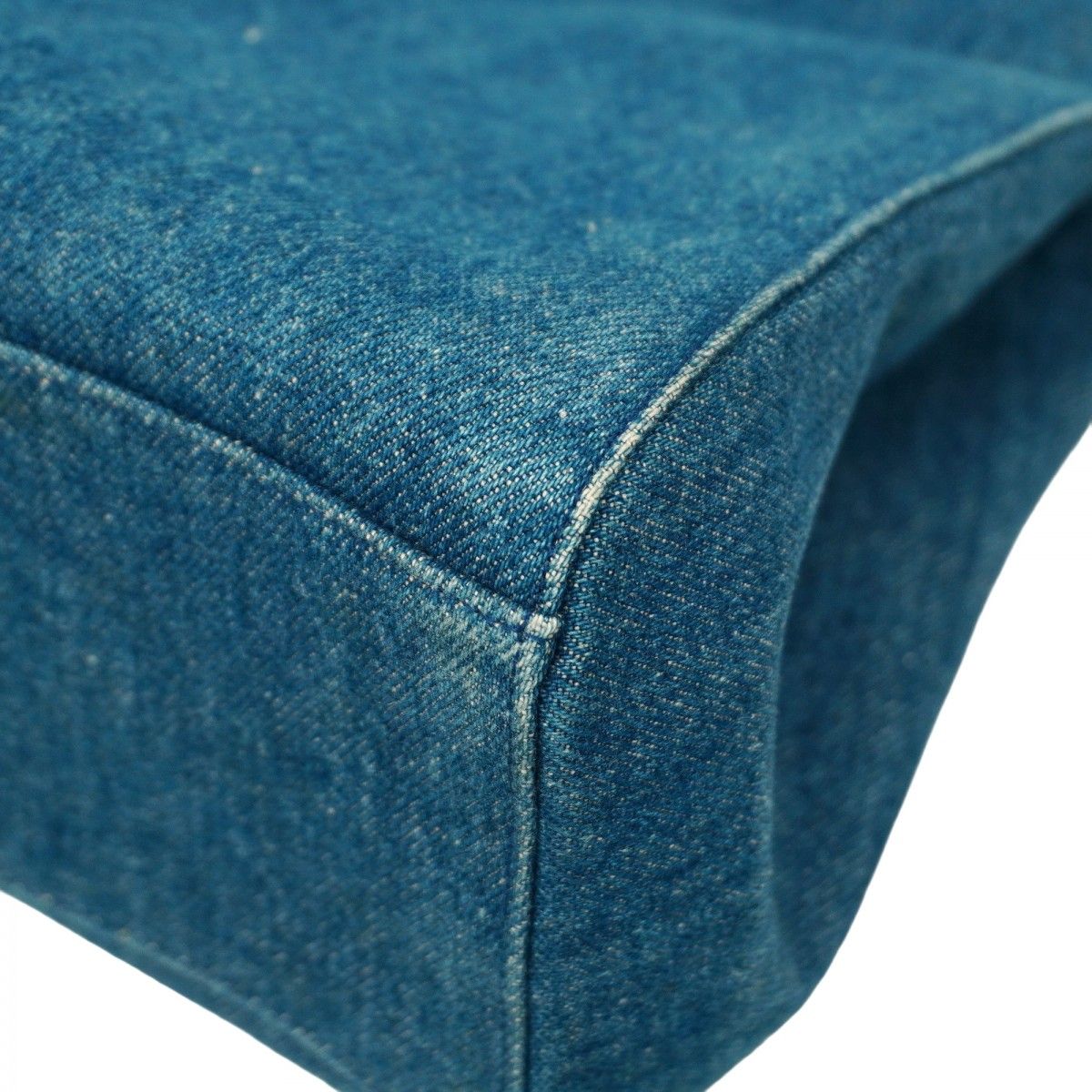 5cd4412】シャネル ハンドバッグ デニム ブルー ブラウン ゴールド金具  