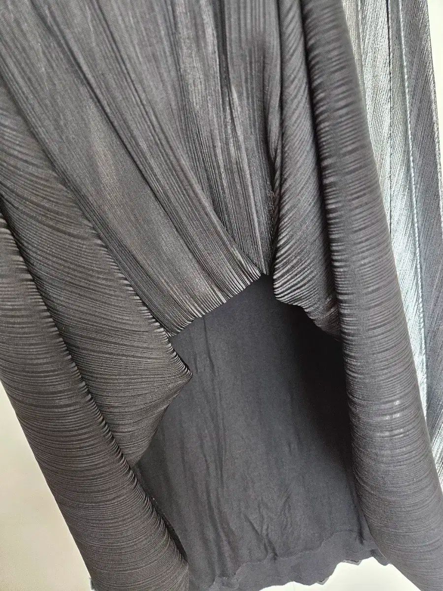 Massimo Dutti(マッシモドゥッティ) シルバー プリーツ ロング