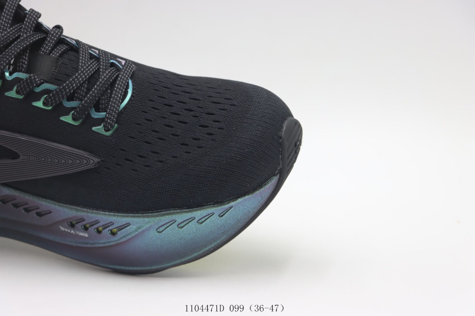 ブルック 今日特価】Brooks ブルックス スニーカー ブラックホワイト