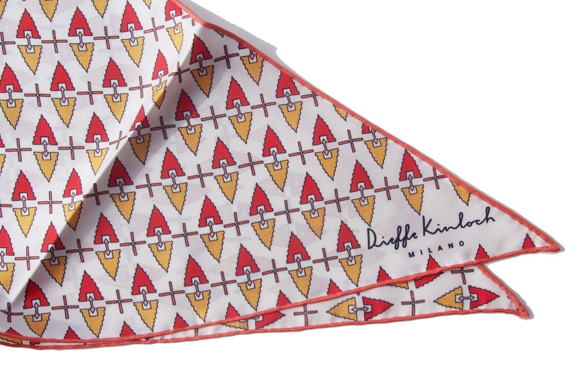 ｜ ｜キンロック｜Dieffe Kinloch｜幾何学柄プリントシルク トライアングル スカーフ