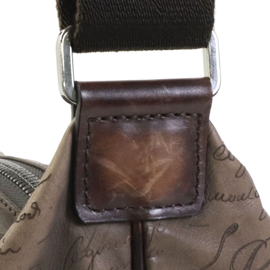 ベルルッティ Berluti ショルダーバッグ スクリット カリグラフィ