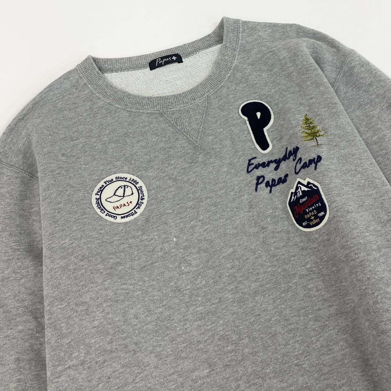12f11 PAPAS＋ パパスプラス トレーナー クルーネック ワッペン 刺繍 